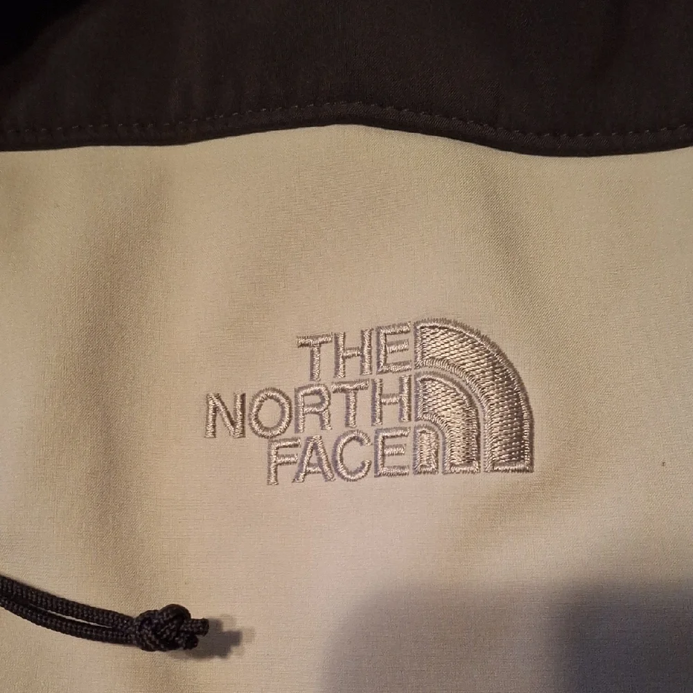 The North Face Men's Black and White Performance Jacket